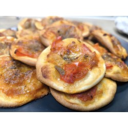 Mini pizza jambon fromage roquette